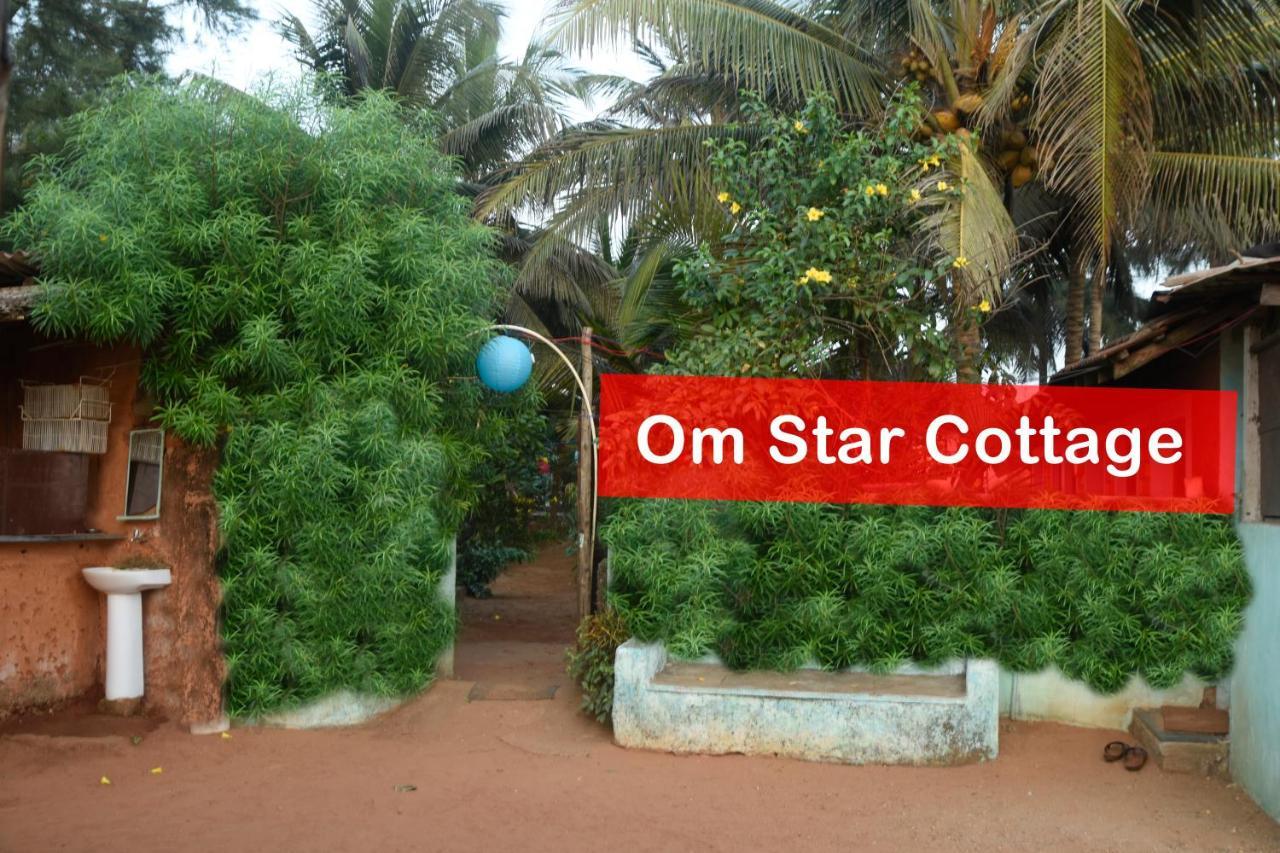 Hotel Om Star Beach Cottage Gokarna  Exterior foto